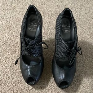 Stuart Weisman black heels size 7